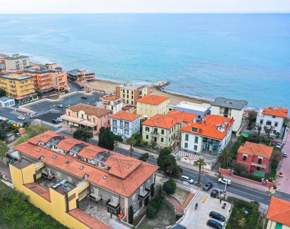 Casa Aurea Tre Posti Letto A 30 Metri Dal Mare Apartment Сан Винченцо Екстериор снимка